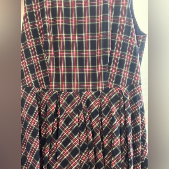 Checked Dress - Picture 7 of 8